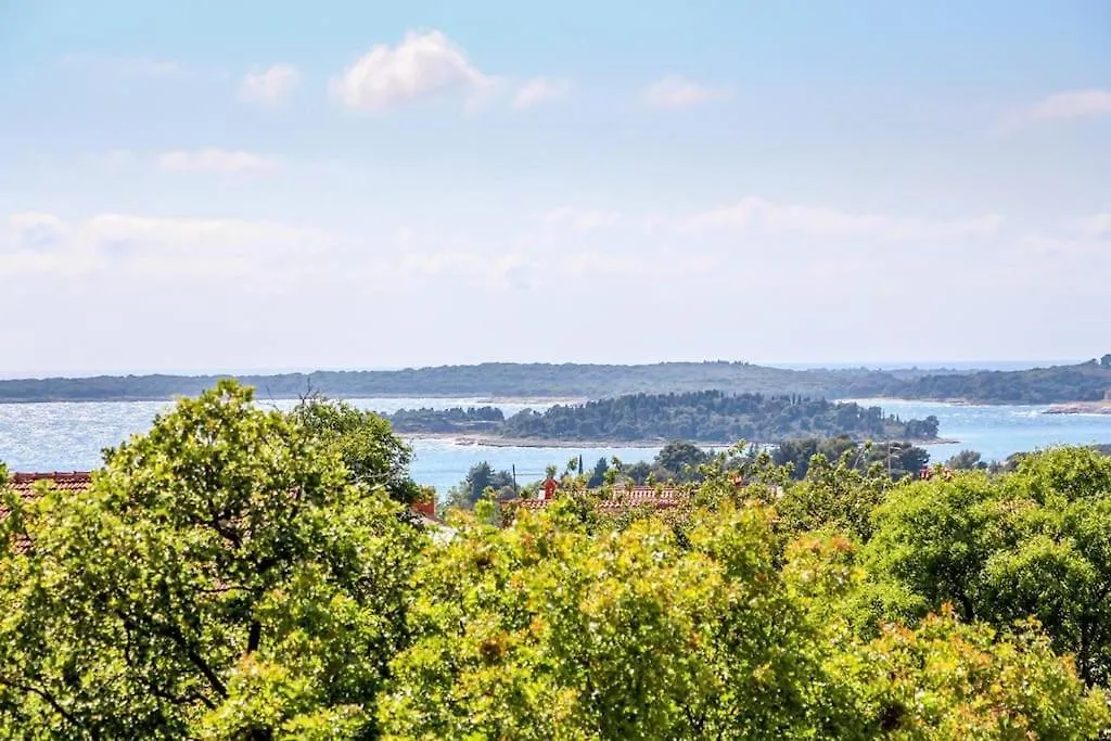 Apartment With Private Pool Pula Kroatien